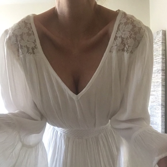 🥳Sold🥳Bell Sleeved Smocked Waist Dress - Picture 5 of 8